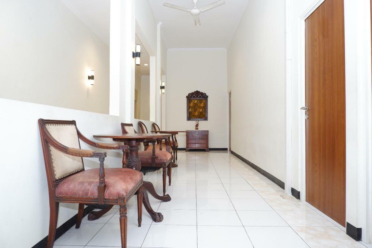New Mira Hotel Semarang Extérieur photo