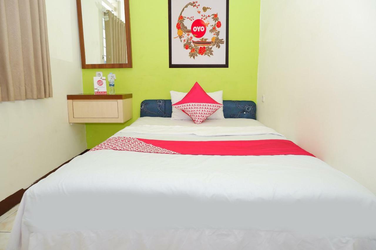 New Mira Hotel Semarang Extérieur photo